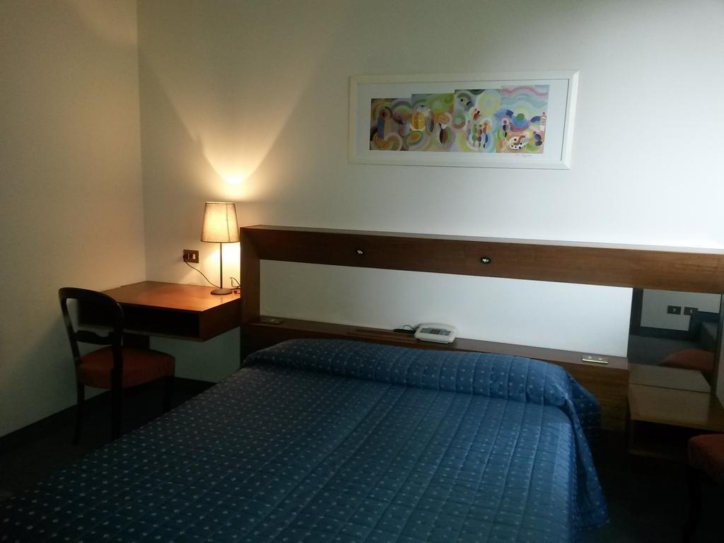 Cravero Rooms Caltignaga Værelse billede